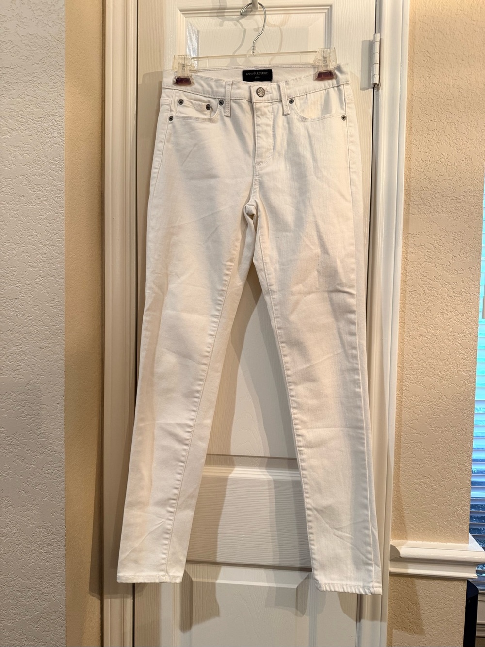 Banana Republic White Skinny Jeans - Women's